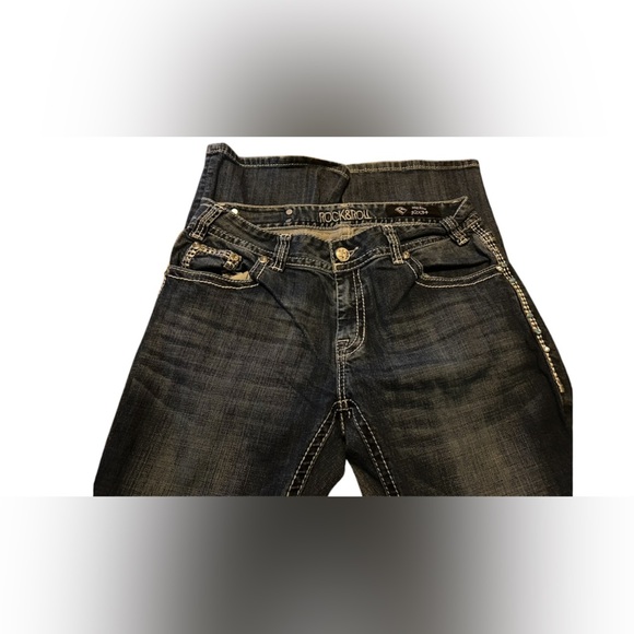ROCK & ROLL DENIM WOMEN'S MEDIUM WASH MID RISE STRETCH BOOTCUT JEANS SIZE 32x34 - Picture 3 of 6